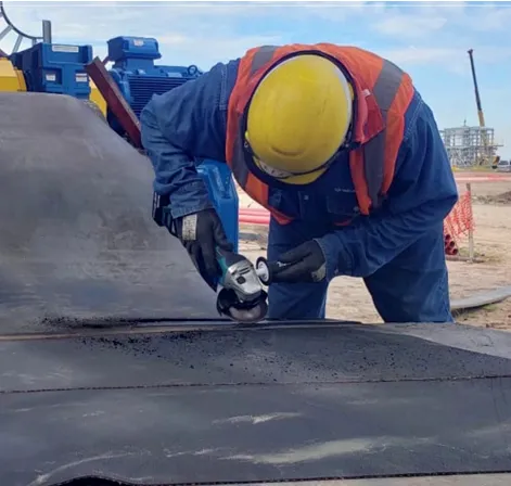 obrero trabajando obrero trabajando